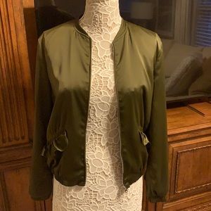 Zara poly jacket with ruffle, olive, size Medium